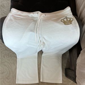 Juicy Couture Low Rise Velour Track Pant in Small Angel color